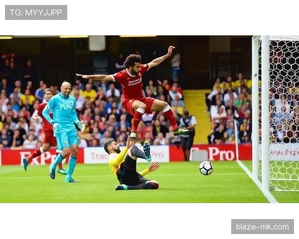 伊萨克禁区灵巧跑位引爆全场，助攻队友破门得分